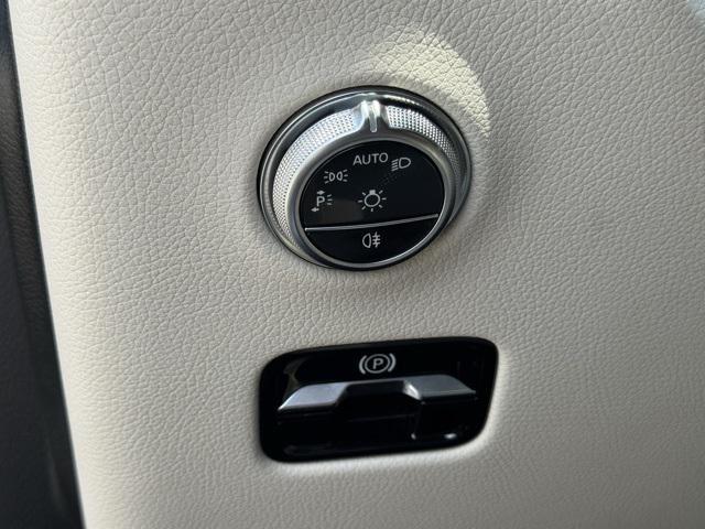 used 2023 Mercedes-Benz GLC 300 car, priced at $38,997
