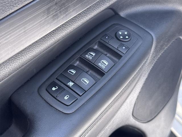 used 2022 Jeep Grand Cherokee car, priced at $28,994