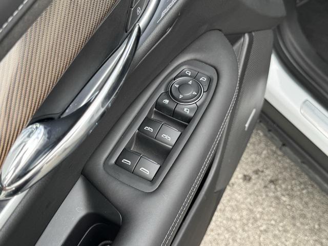 used 2023 Cadillac XT6 car, priced at $40,986