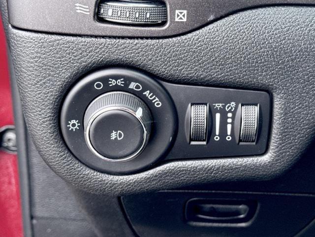 used 2021 Jeep Cherokee car, priced at $21,446