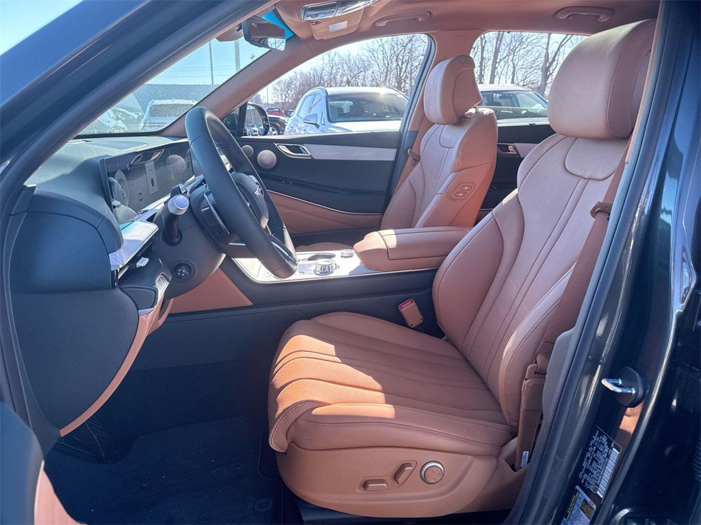 used 2025 Genesis GV80 car, priced at $55,944