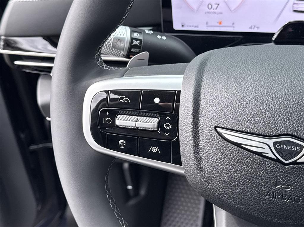 new 2025 Genesis GV80 car, priced at $58,383