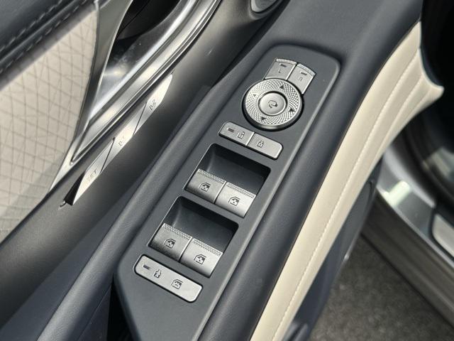 new 2025 Genesis GV80 car, priced at $82,969