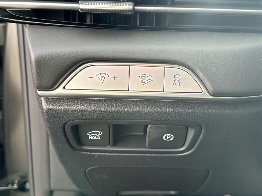 used 2025 Genesis GV80 car, priced at $45,444