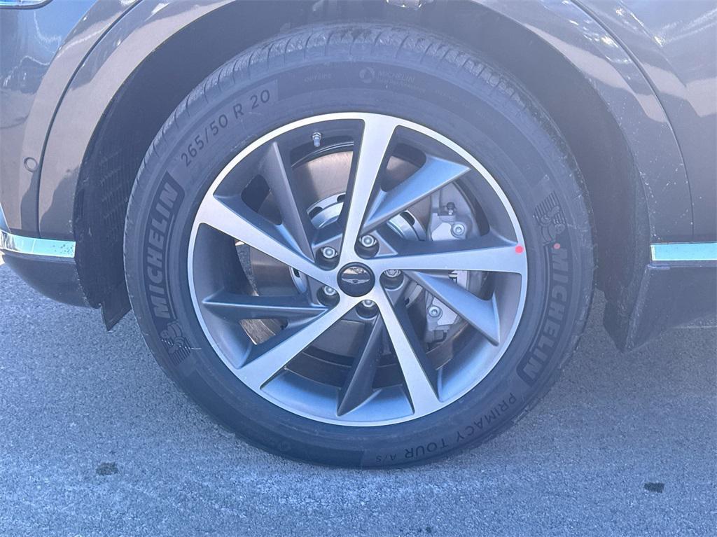 new 2025 Genesis GV80 car, priced at $67,970