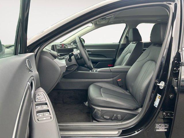 new 2025 Hyundai Sonata Hybrid car, priced at $37,000