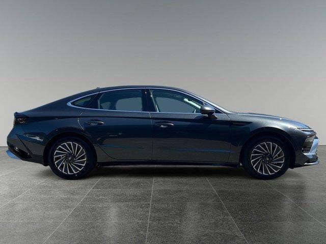 new 2025 Hyundai Sonata Hybrid car, priced at $32,890