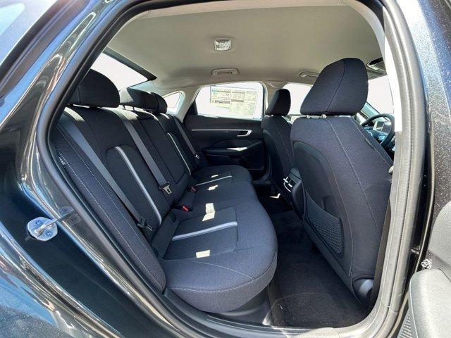 new 2025 Hyundai Sonata Hybrid car, priced at $32,890