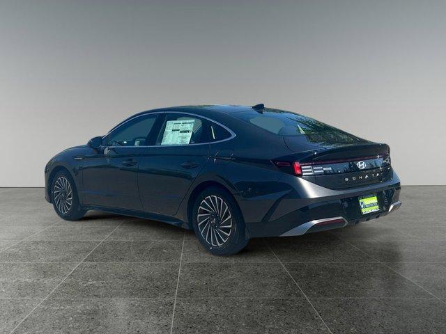 new 2025 Hyundai Sonata Hybrid car, priced at $32,890