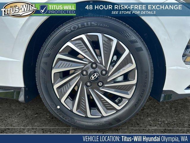 new 2025 Hyundai Sonata Hybrid car, priced at $33,333