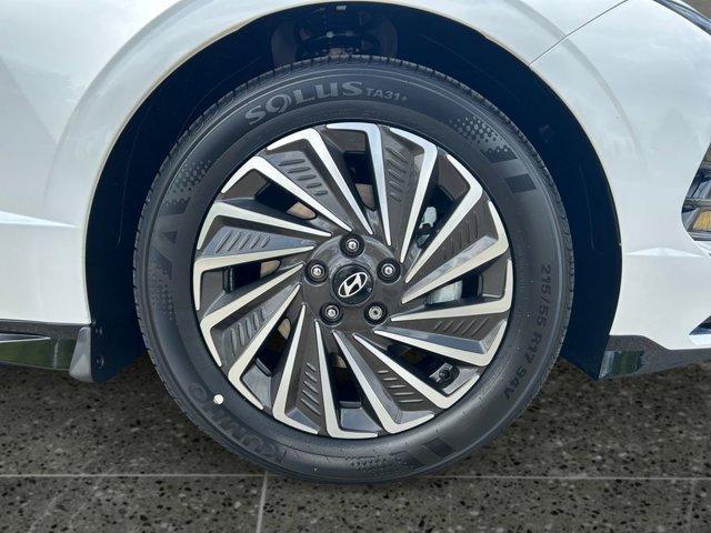 new 2025 Hyundai Sonata Hybrid car, priced at $33,333