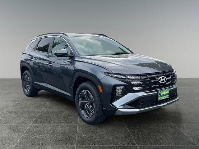 new 2025 Hyundai TUCSON Hybrid car, priced at $33,901