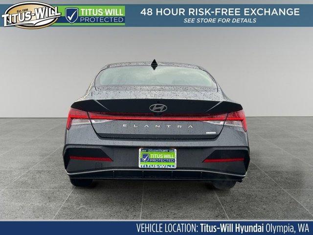 new 2025 Hyundai Elantra HEV car, priced at $25,776