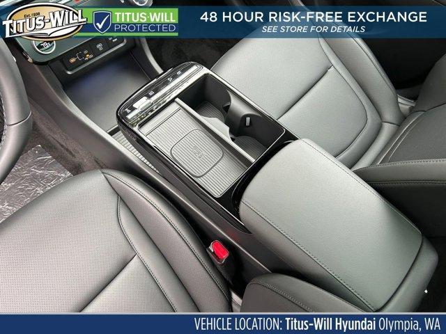 new 2025 Hyundai TUCSON Hybrid car, priced at $37,999