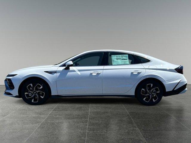 new 2025 Hyundai Sonata car, priced at $27,999