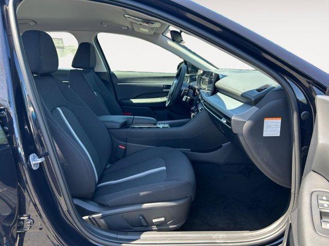 new 2025 Hyundai Sonata Hybrid car, priced at $32,690