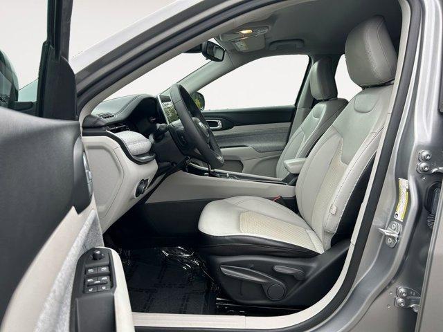used 2022 Jeep Compass car, priced at $19,999
