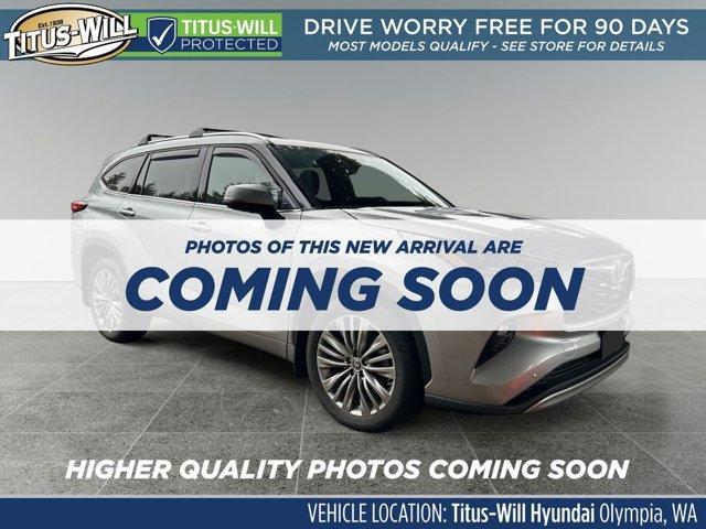 used 2022 Toyota Highlander car, priced at $44,150