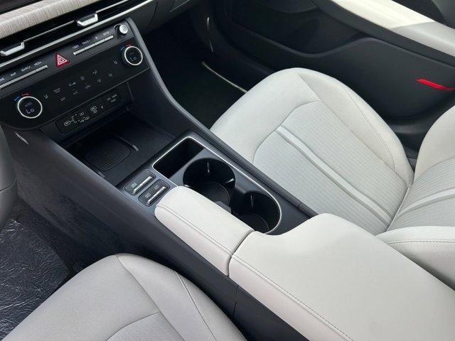 new 2025 Hyundai Sonata Hybrid car, priced at $32,777