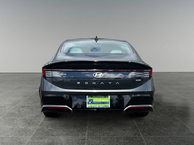 new 2025 Hyundai Sonata Hybrid car, priced at $32,777