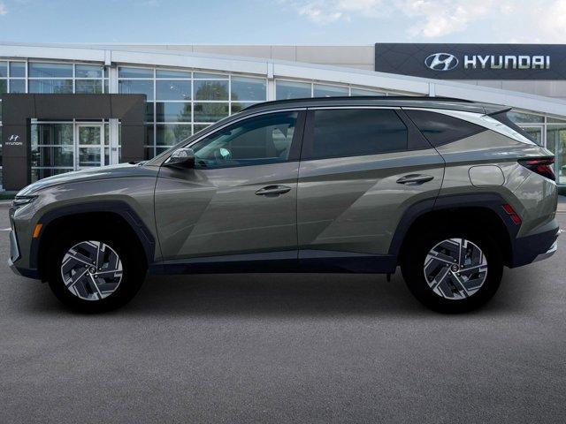 new 2025 Hyundai TUCSON Hybrid car, priced at $33,399