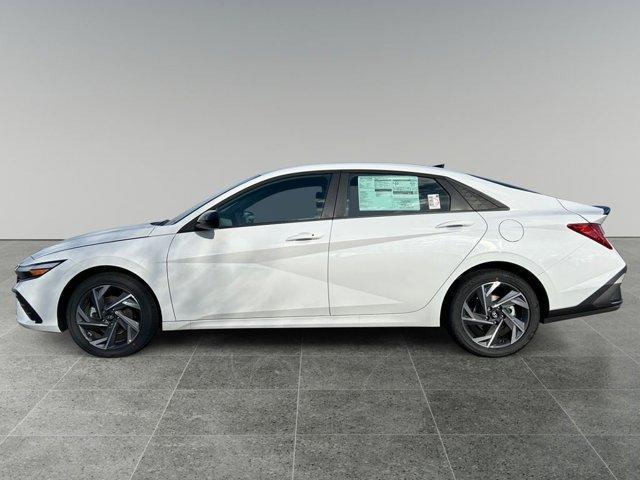 new 2025 Hyundai Elantra HEV car, priced at $28,909