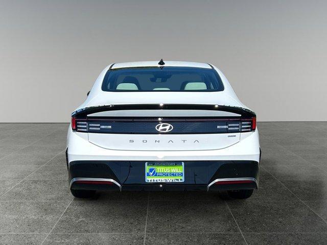 new 2025 Hyundai Sonata Hybrid car, priced at $32,960