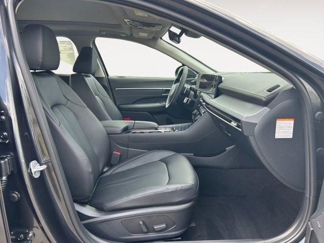 new 2025 Hyundai Sonata Hybrid car, priced at $38,975
