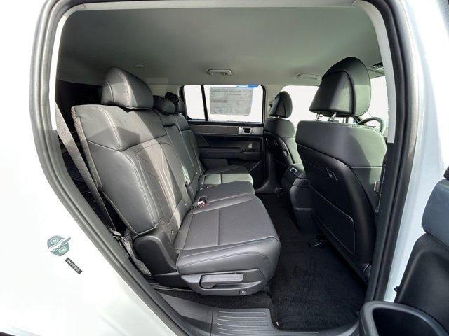 new 2025 Hyundai SANTA FE HEV car, priced at $41,000