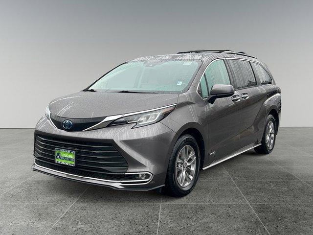 used 2021 Toyota Sienna car, priced at $38,450