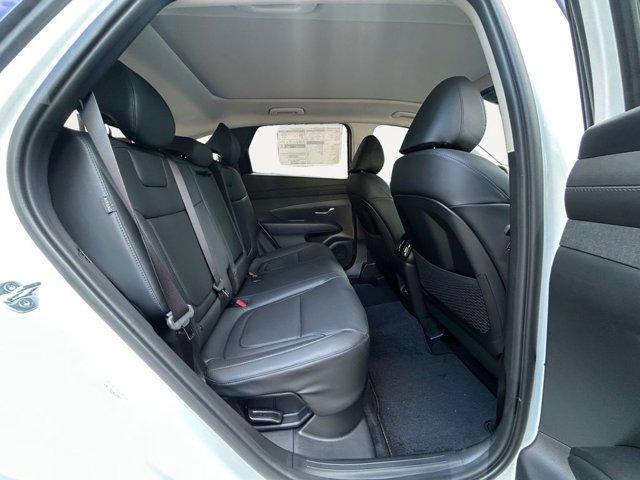 new 2025 Hyundai TUCSON Hybrid car, priced at $37,000
