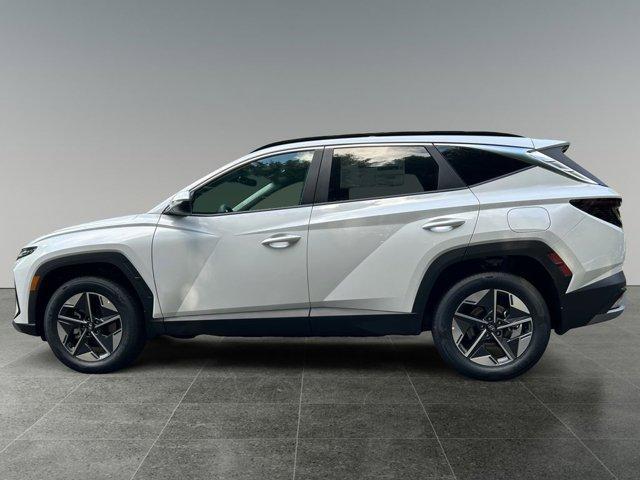 new 2025 Hyundai TUCSON Hybrid car, priced at $37,000