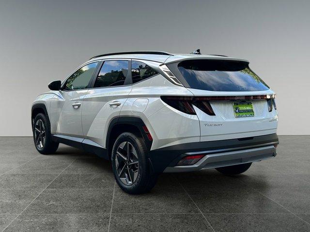 new 2025 Hyundai TUCSON Hybrid car, priced at $37,000