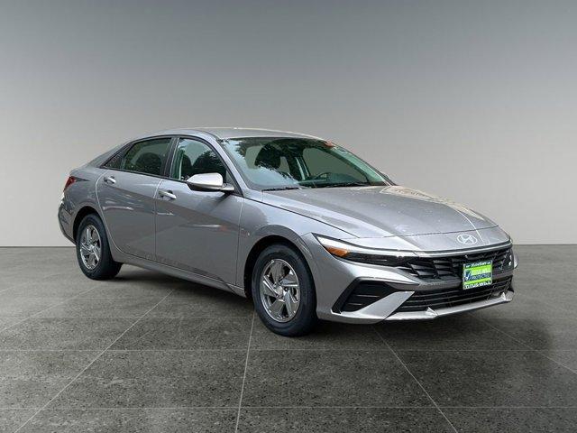 new 2025 Hyundai Elantra car, priced at $22,000