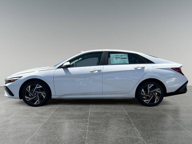 new 2024 Hyundai Elantra car, priced at $25,457