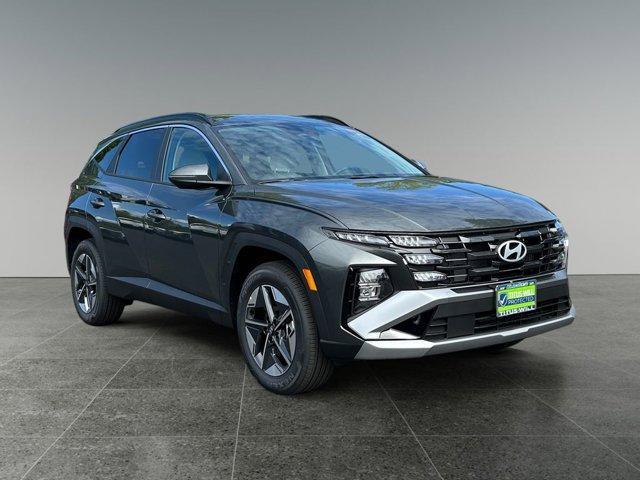 new 2025 Hyundai TUCSON Hybrid car, priced at $34,999