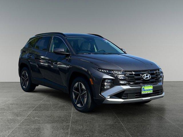 new 2025 Hyundai TUCSON Hybrid car, priced at $34,999