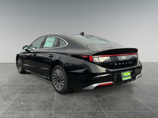 new 2025 Hyundai Sonata Hybrid car, priced at $38,502