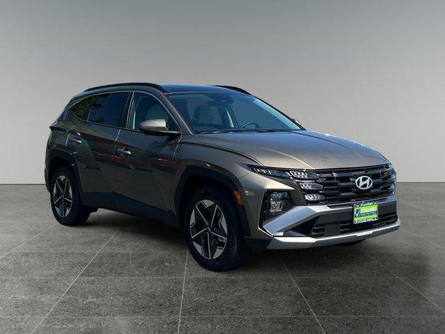 new 2025 Hyundai TUCSON Hybrid car, priced at $35,999