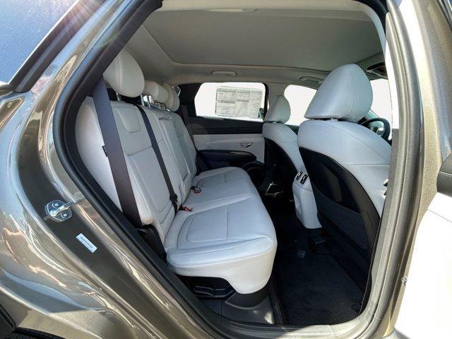 new 2025 Hyundai TUCSON Hybrid car, priced at $35,999