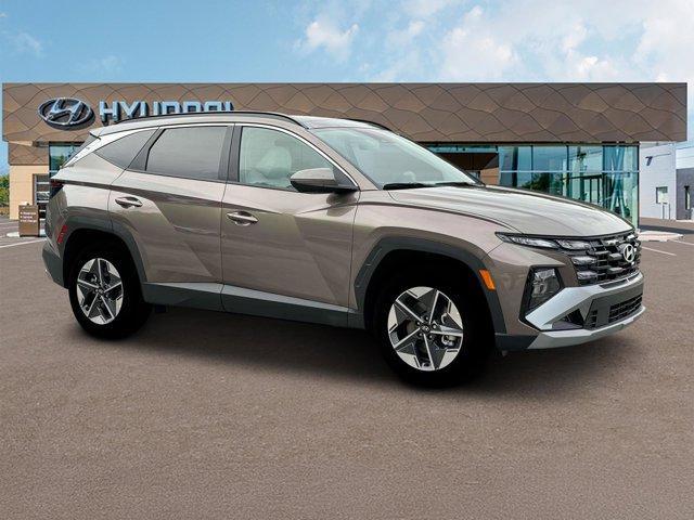 new 2025 Hyundai TUCSON Hybrid car