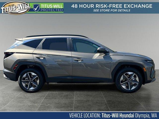 new 2025 Hyundai TUCSON Hybrid car, priced at $37,463