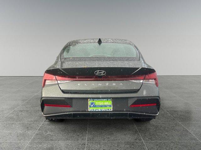 new 2025 Hyundai Elantra car, priced at $23,279