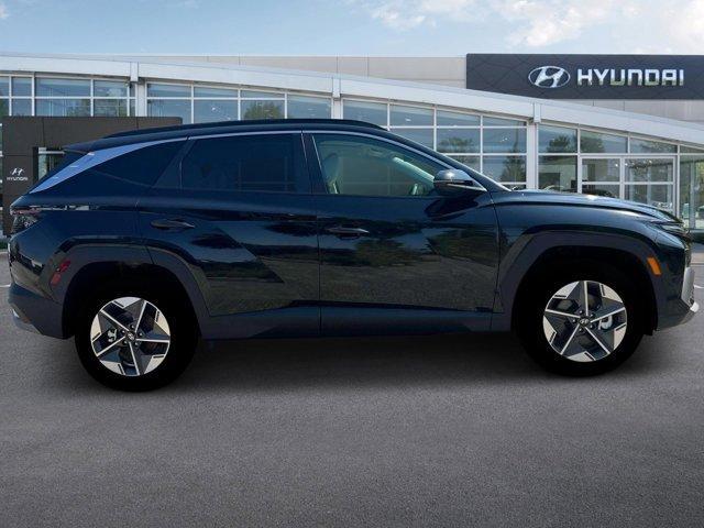 new 2025 Hyundai TUCSON Hybrid car, priced at $36,670