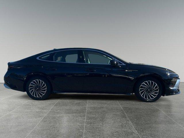 new 2024 Hyundai Sonata Hybrid car, priced at $35,900