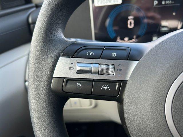 new 2025 Hyundai Tucson car, priced at $32,000
