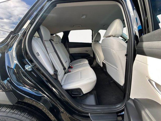 new 2025 Hyundai Tucson car, priced at $32,000