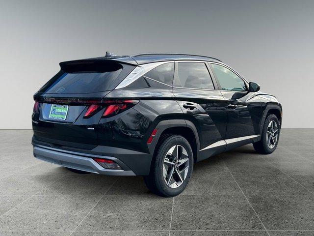 new 2025 Hyundai Tucson car, priced at $32,000