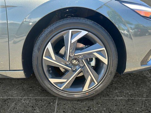 new 2025 Hyundai Elantra car, priced at $27,522