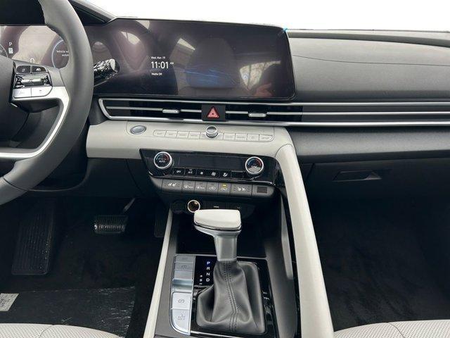 new 2025 Hyundai ELANTRA HEV car, priced at $30,999